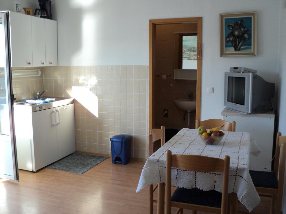 Apartments Rubinic Jelsa  Ngoại thất bức ảnh