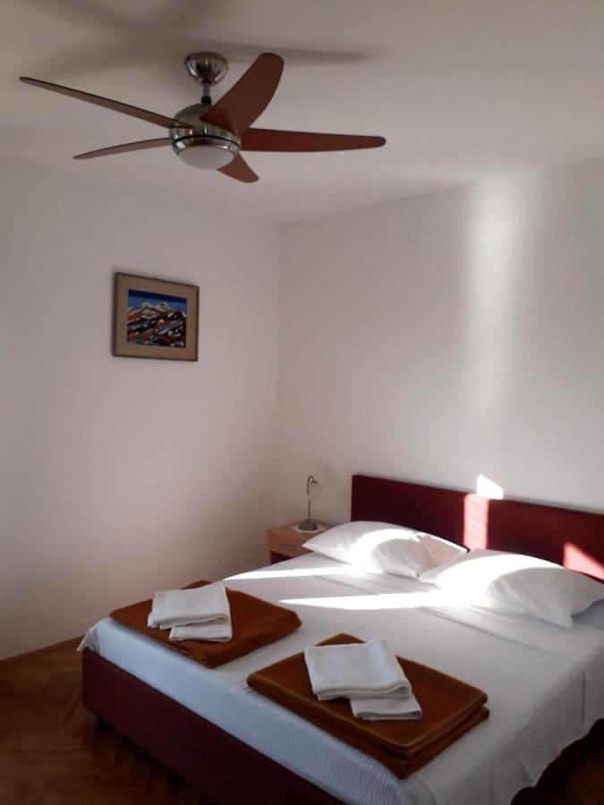 Apartments Rubinic Jelsa  Ngoại thất bức ảnh