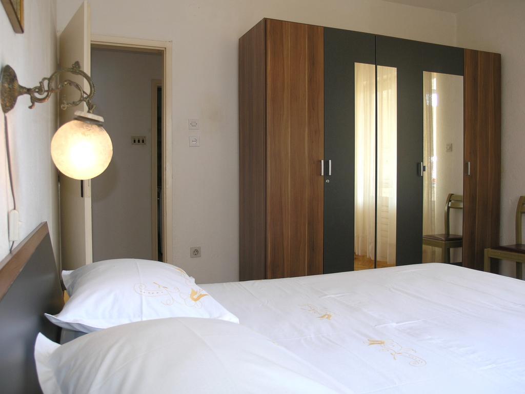 Apartments Rubinic Jelsa  Phòng bức ảnh