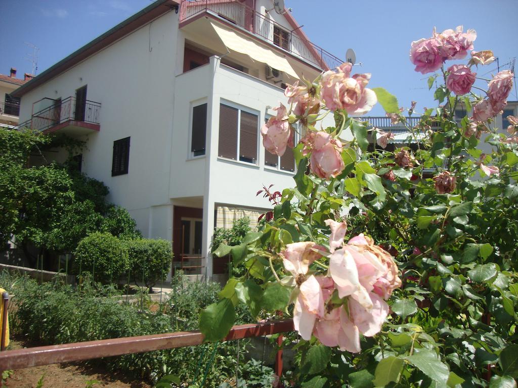 Apartments Rubinic Jelsa  Ngoại thất bức ảnh